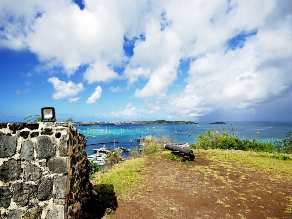 Blick vom Fort Louis auf Marigot