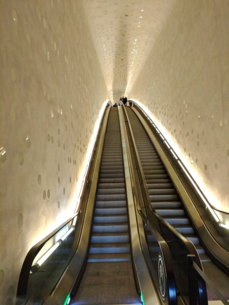 Rolltreppe in der Elbphilharmonie