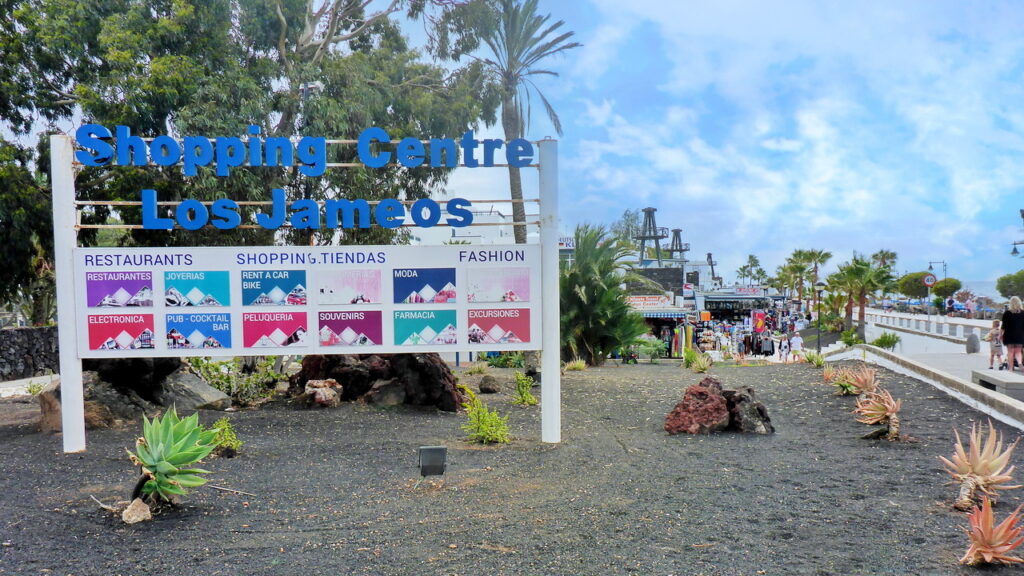 Puerto del Carmen "Shopping-Center"